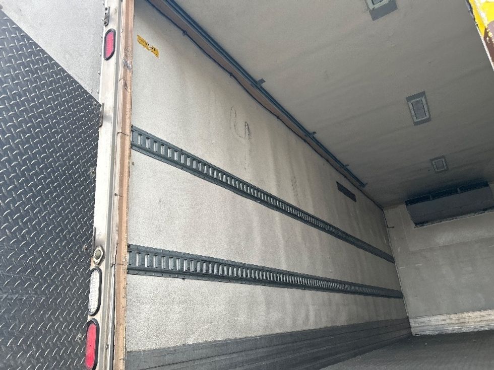 Refrigerated Truck-Light and Medium Duty Trucks-Freightliner-2006-M2-Chicopee-MA-308,388\n\t\tmiles-$ 9,750 - Image 11