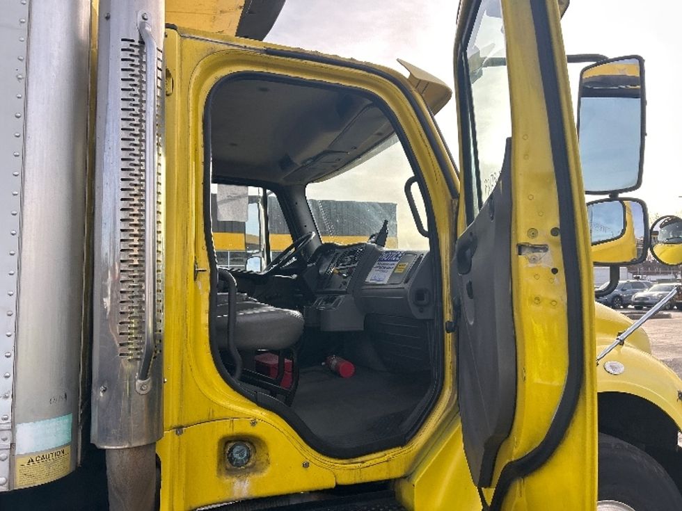 Refrigerated Truck-Light and Medium Duty Trucks-Freightliner-2006-M2-Chicopee-MA-308,388\n\t\tmiles-$ 9,750 - Image 20