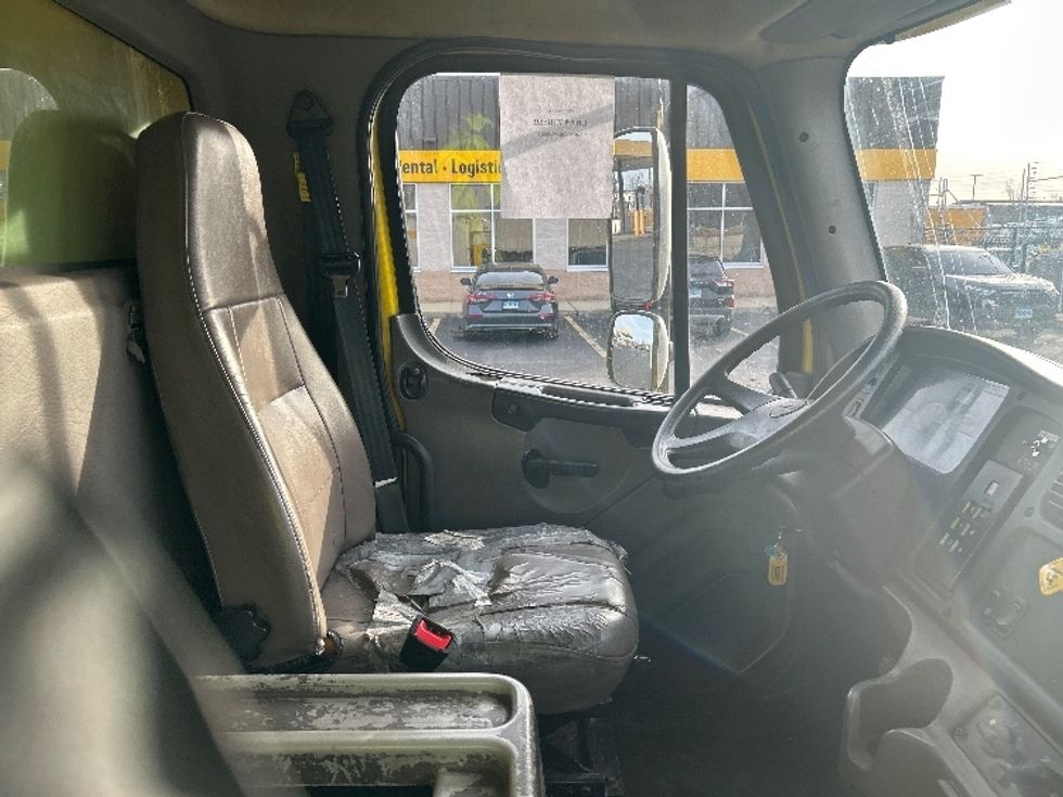 Refrigerated Truck-Light and Medium Duty Trucks-Freightliner-2006-M2-Chicopee-MA-308,388\n\t\tmiles-$ 9,750 - Image 22