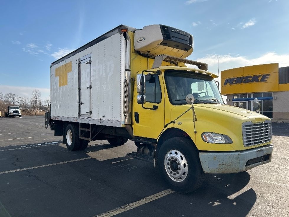 Refrigerated Truck-Light and Medium Duty Trucks-Freightliner-2006-M2-Chicopee-MA-424,655\n\t\tmiles-$ 9,500 - Image 1