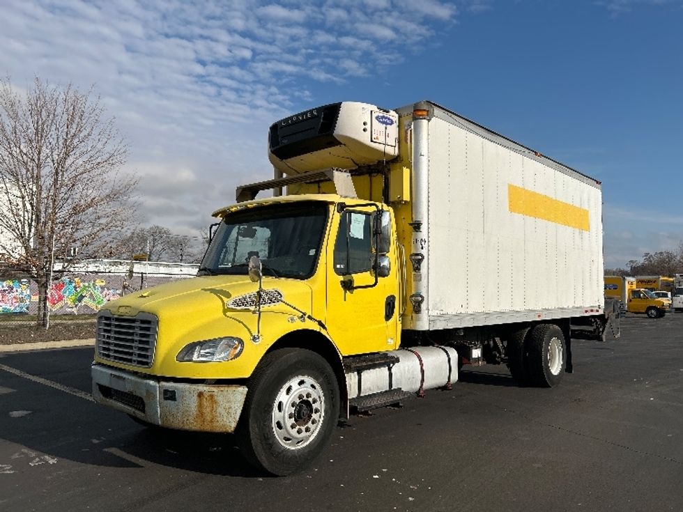 Refrigerated Truck-Light and Medium Duty Trucks-Freightliner-2006-M2-Chicopee-MA-424,655\n\t\tmiles-$ 9,500 - Image 3