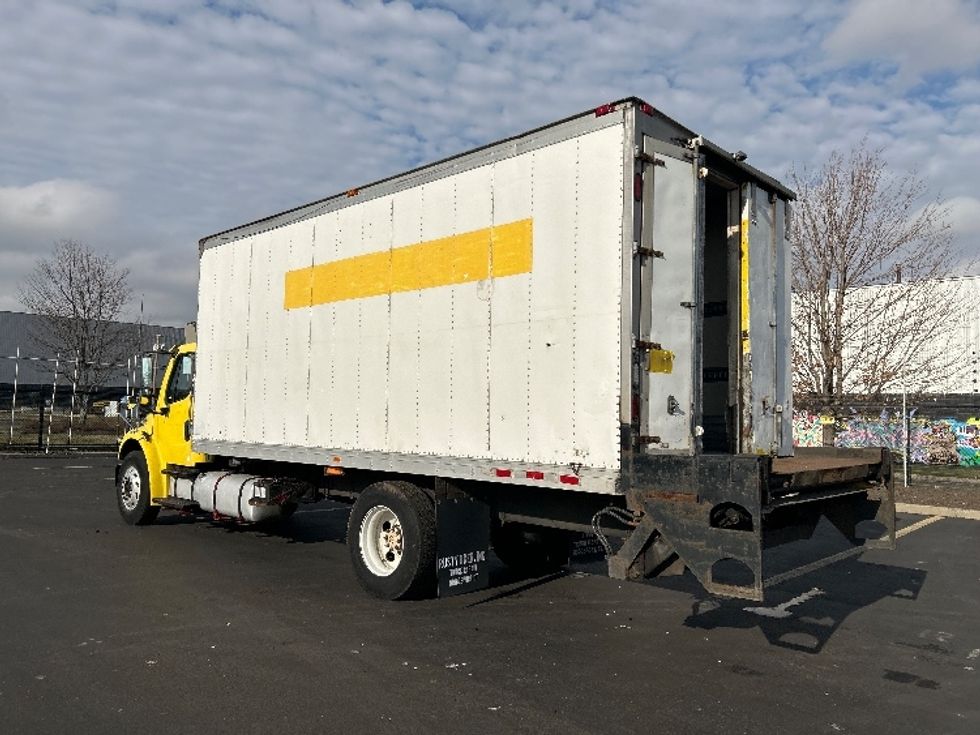 Refrigerated Truck-Light and Medium Duty Trucks-Freightliner-2006-M2-Chicopee-MA-424,655\n\t\tmiles-$ 9,500 - Image 6