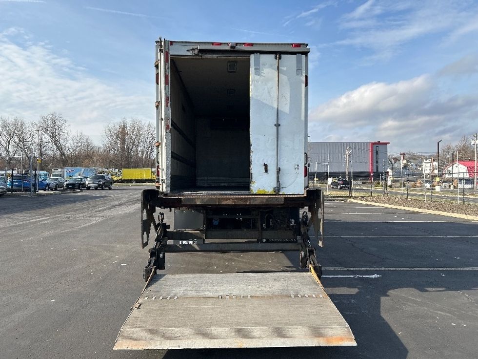Refrigerated Truck-Light and Medium Duty Trucks-Freightliner-2006-M2-Chicopee-MA-424,655\n\t\tmiles-$ 9,500 - Image 9
