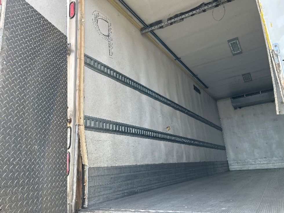 Refrigerated Truck-Light and Medium Duty Trucks-Freightliner-2006-M2-Chicopee-MA-453,491\n\t\tmiles-$ 9,000 - Image 10