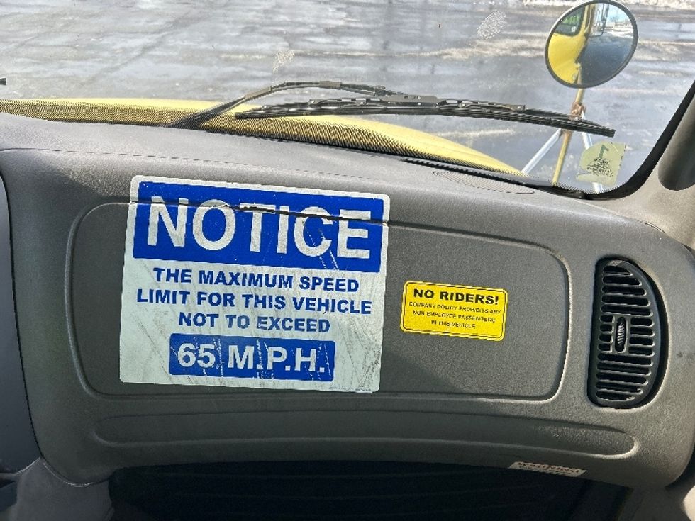 Refrigerated Truck-Light and Medium Duty Trucks-Freightliner-2006-M2-Chicopee-MA-453,491\n\t\tmiles-$ 9,000 - Image 20