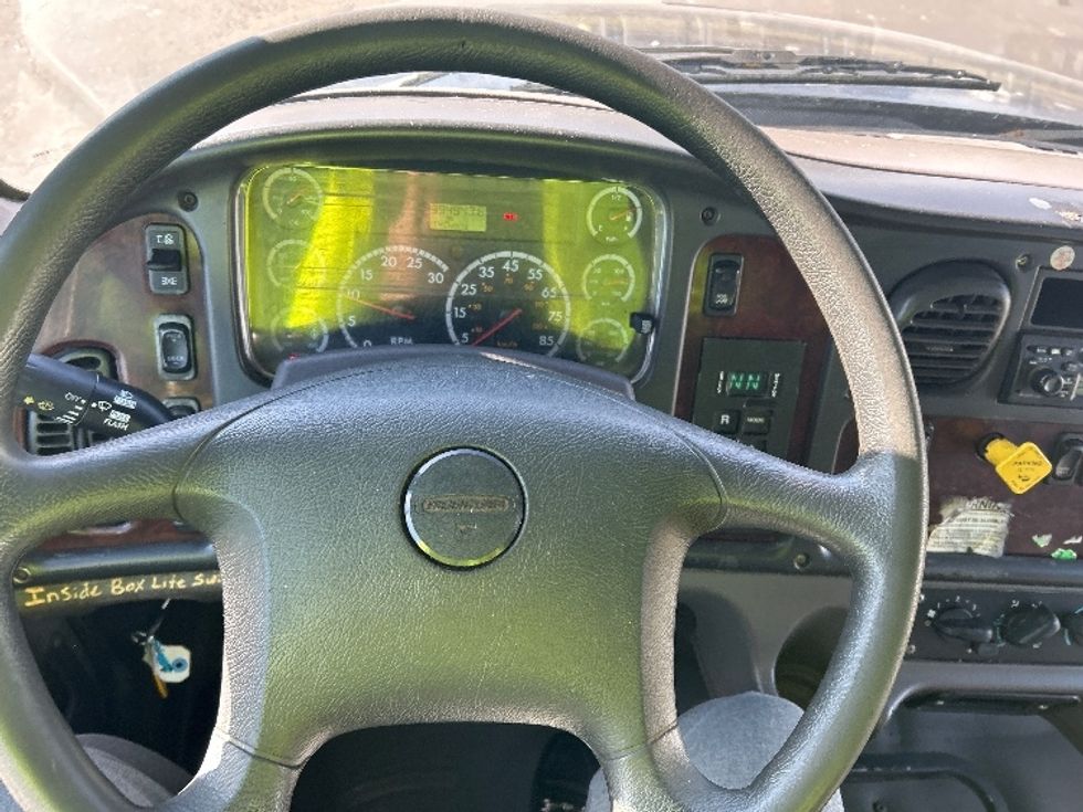 Refrigerated Truck-Light and Medium Duty Trucks-Freightliner-2008-M2-Chicopee-MA-391,815\n\t\tmiles-$ 10,000 - Image 17