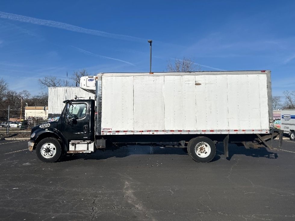 Refrigerated Truck-Light and Medium Duty Trucks-Freightliner-2008-M2-Chicopee-MA-391,815\n\t\tmiles-$ 10,000 - Image 4