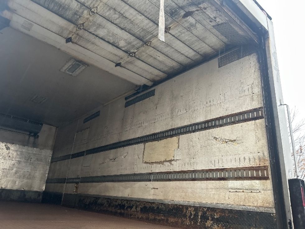 Refrigerated Truck-Light and Medium Duty Trucks-Freightliner-2009-M2-Chicopee-MA-325,008\n\t\tmiles-$ 12,500 - Image 12