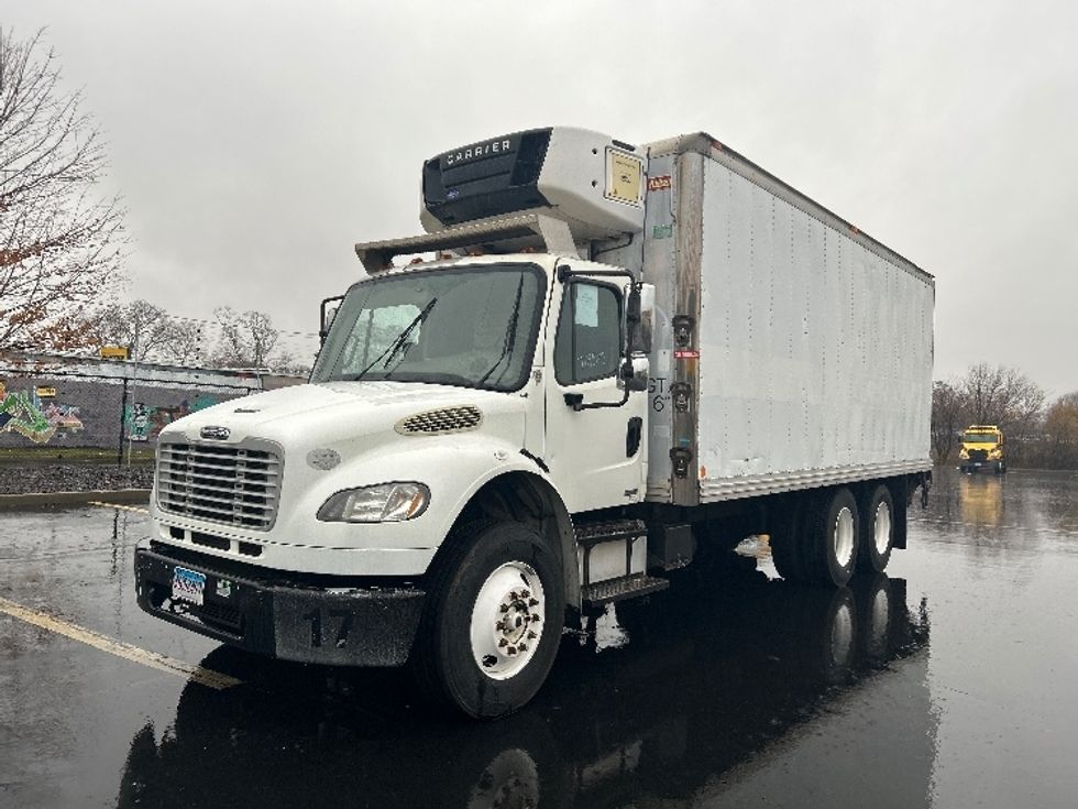 Refrigerated Truck-Light and Medium Duty Trucks-Freightliner-2009-M2-Chicopee-MA-325,008\n\t\tmiles-$ 12,500 - Image 3