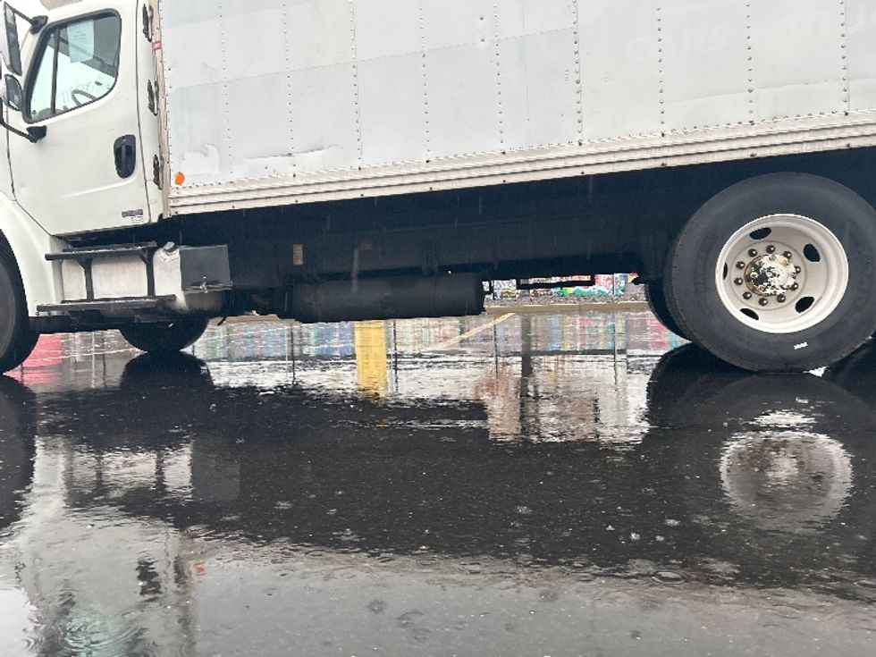 Refrigerated Truck-Light and Medium Duty Trucks-Freightliner-2009-M2-Chicopee-MA-325,008\n\t\tmiles-$ 12,500 - Image 5