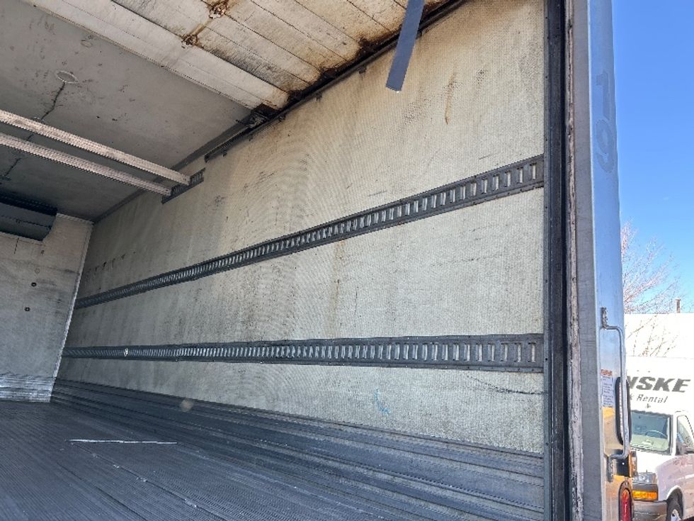 Refrigerated Truck-Light and Medium Duty Trucks-Freightliner-2010-M2-Chicopee-MA-385,807\n\t\tmiles-$ 11,000 - Image 12