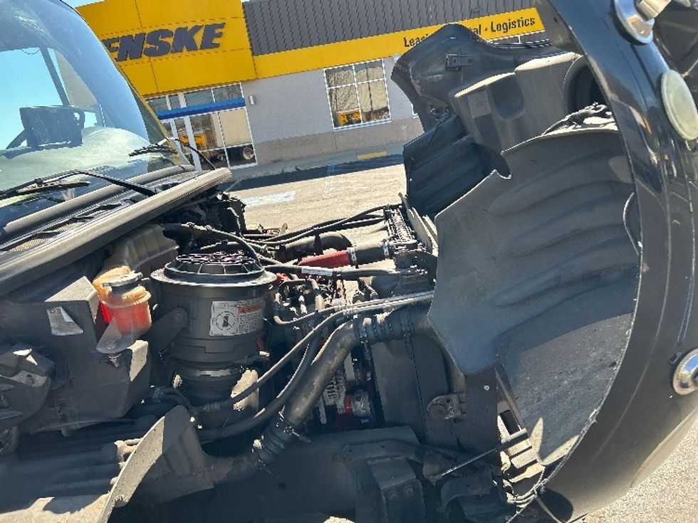 Refrigerated Truck-Light and Medium Duty Trucks-Freightliner-2010-M2-Chicopee-MA-385,807\n\t\tmiles-$ 11,000 - Image 23