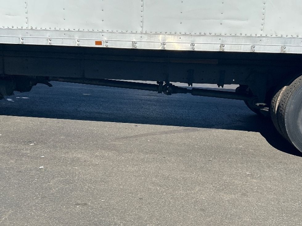 Refrigerated Truck-Light and Medium Duty Trucks-Freightliner-2010-M2-Chicopee-MA-385,807\n\t\tmiles-$ 11,000 - Image 5