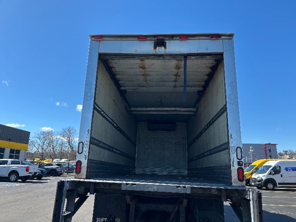 Refrigerated Truck-Light and Medium Duty Trucks-Freightliner-2010-M2-Chicopee-MA-385,807\n\t\tmiles-$ 11,000 - Image 8