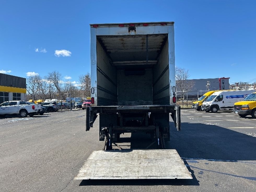 Refrigerated Truck-Light and Medium Duty Trucks-Freightliner-2010-M2-Chicopee-MA-385,807\n\t\tmiles-$ 11,000 - Image 9