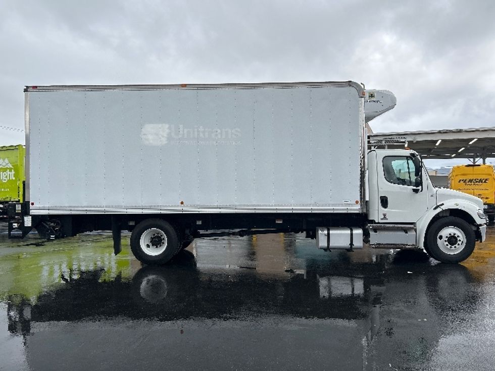Refrigerated Truck-Light and Medium Duty Trucks-Freightliner-2012-M2-South San Francisco-CA-232,368\n\t\tmiles-$ 17,500 - Image 15
