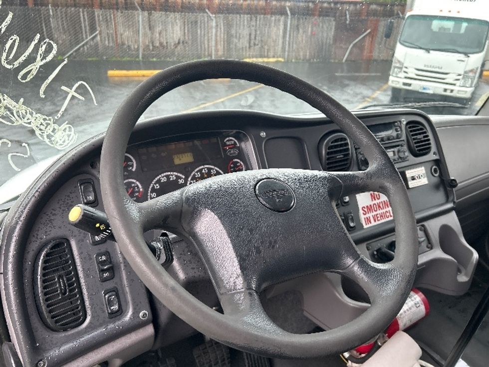 Refrigerated Truck-Light and Medium Duty Trucks-Freightliner-2012-M2-South San Francisco-CA-232,368\n\t\tmiles-$ 17,500 - Image 17