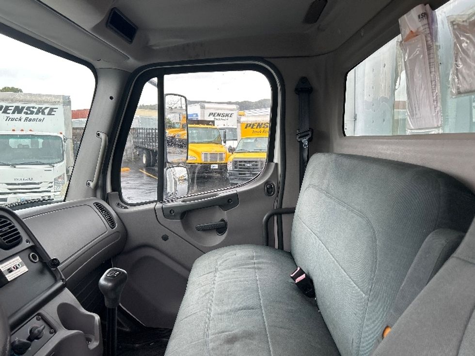 Refrigerated Truck-Light and Medium Duty Trucks-Freightliner-2012-M2-South San Francisco-CA-232,368\n\t\tmiles-$ 17,500 - Image 19