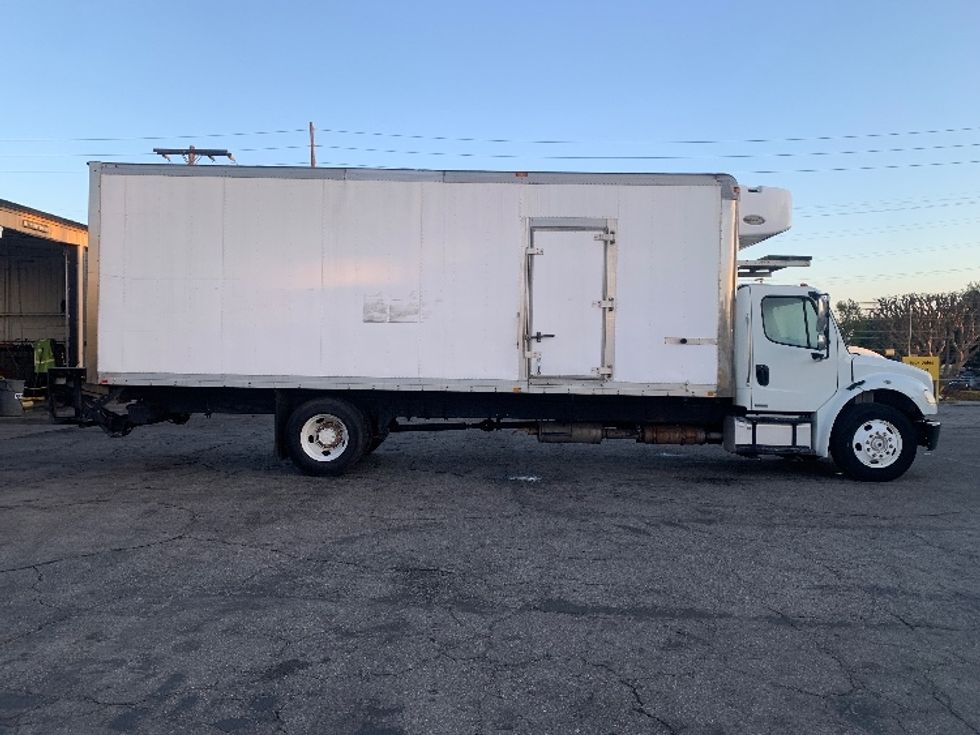 Refrigerated Truck-Light and Medium Duty Trucks-Freightliner-2012-M2-Torrance-CA-582,667\n\t\tmiles-$ 12,000 - Image 16