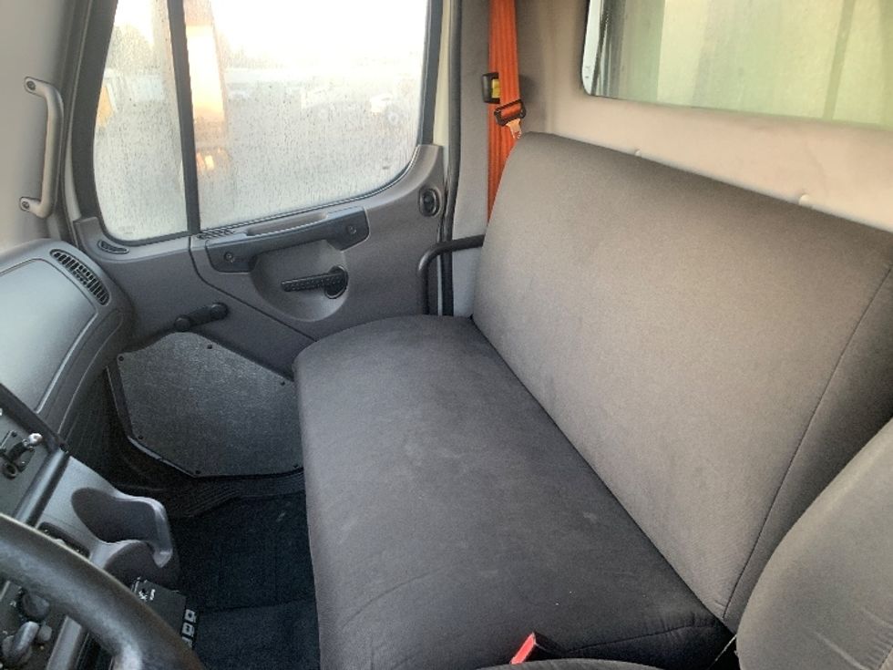 Refrigerated Truck-Light and Medium Duty Trucks-Freightliner-2012-M2-Torrance-CA-582,667\n\t\tmiles-$ 12,000 - Image 19