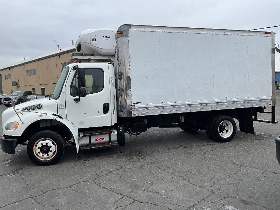 Refrigerated Truck-Light and Medium Duty Trucks-Freightliner-2013-M2-Tacoma-WA-321,193\n\t\tmiles-$ 13,250 - Image 4