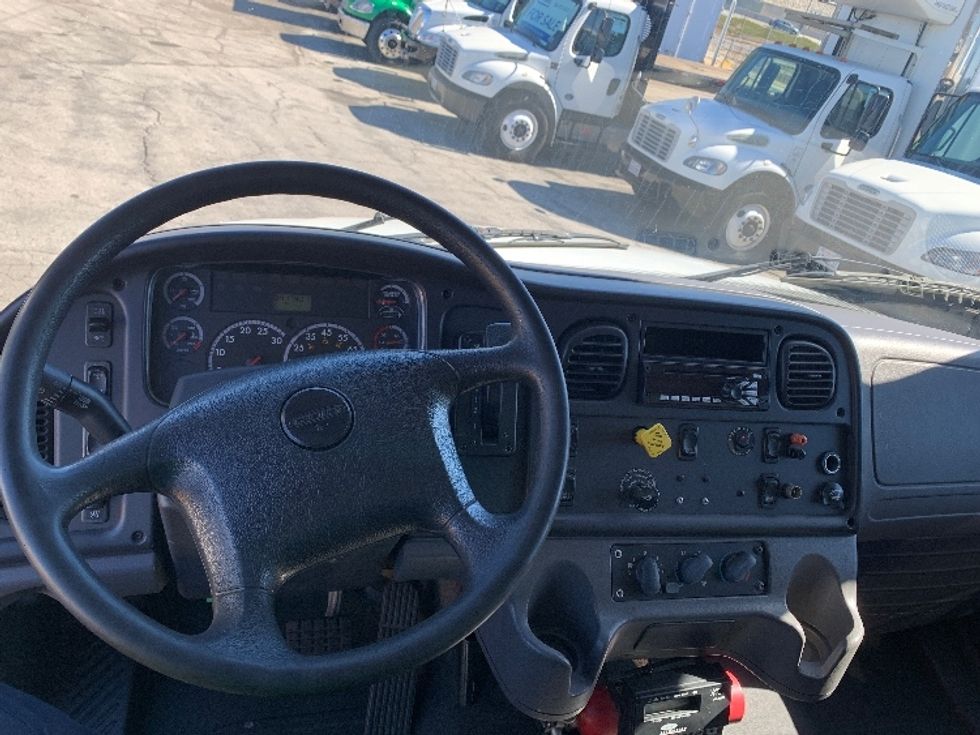 Refrigerated Truck-Light and Medium Duty Trucks-Freightliner-2014-M2-Torrance-CA-335,525\n\t\tmiles-$ 16,000 - Image 18