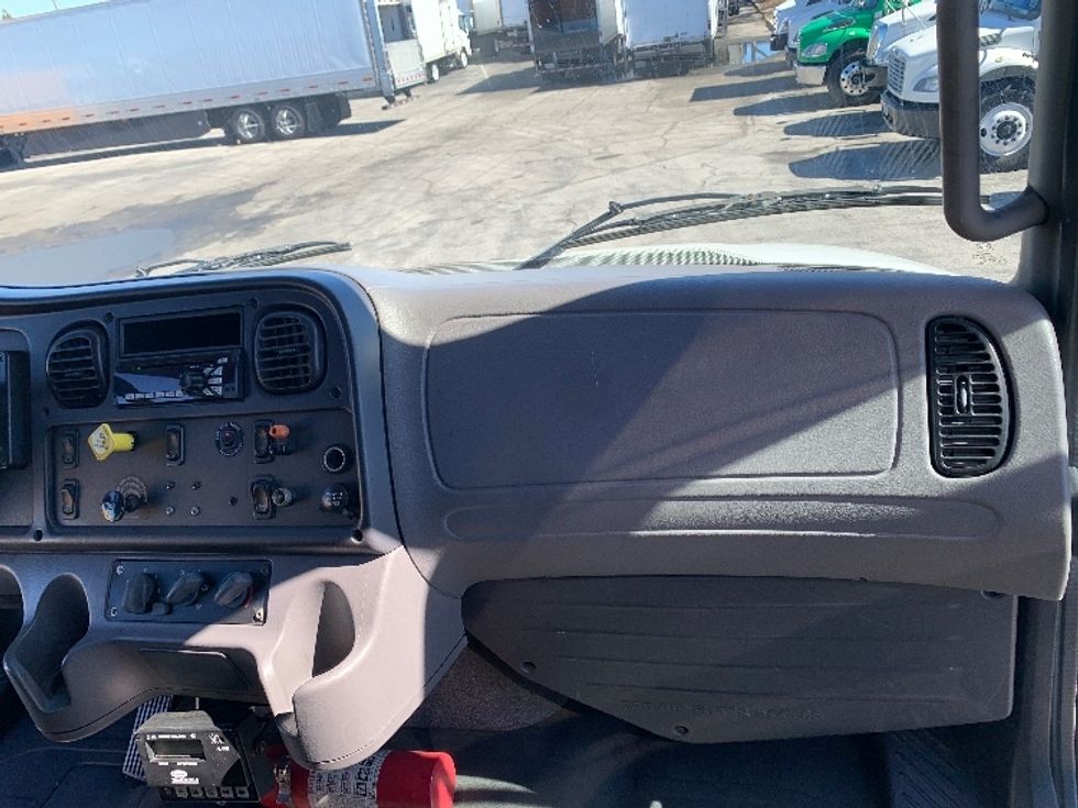 Refrigerated Truck-Light and Medium Duty Trucks-Freightliner-2014-M2-Torrance-CA-335,525\n\t\tmiles-$ 16,000 - Image 21