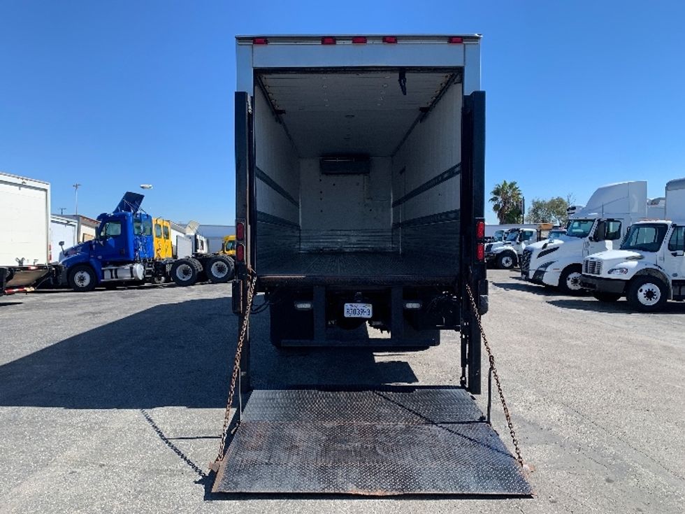 Refrigerated Truck-Light and Medium Duty Trucks-Freightliner-2014-M2-Torrance-CA-335,525\n\t\tmiles-$ 16,000 - Image 9