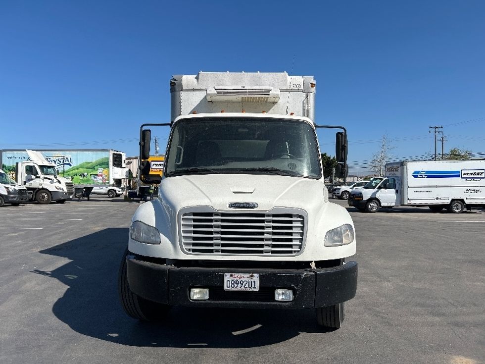 Refrigerated Truck-Light and Medium Duty Trucks-Freightliner-2015-M2-Fresno-CA-304,529\n\t\tmiles-$ 24,500 - Image 2