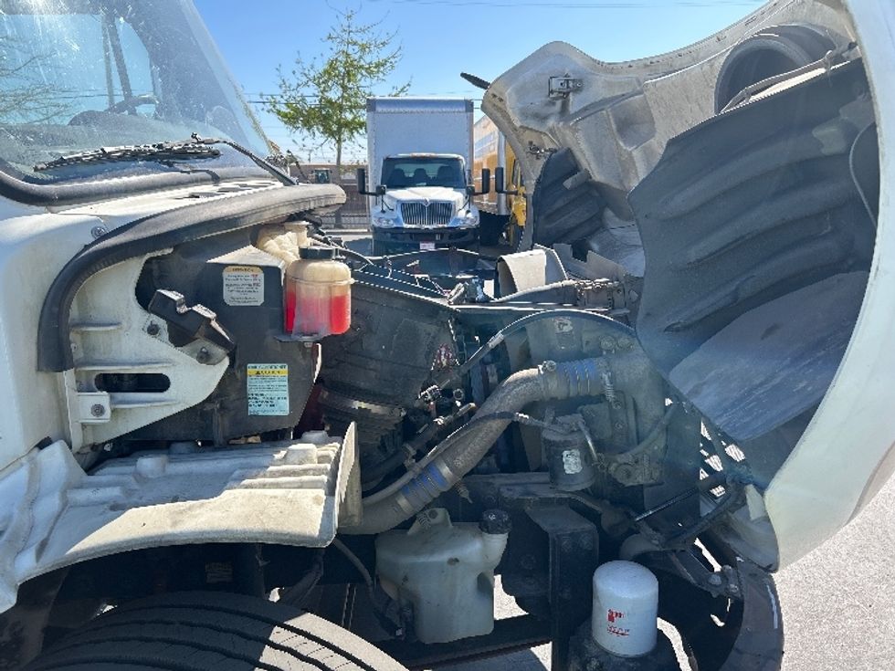 Refrigerated Truck-Light and Medium Duty Trucks-Freightliner-2015-M2-Fresno-CA-304,529\n\t\tmiles-$ 24,500 - Image 23