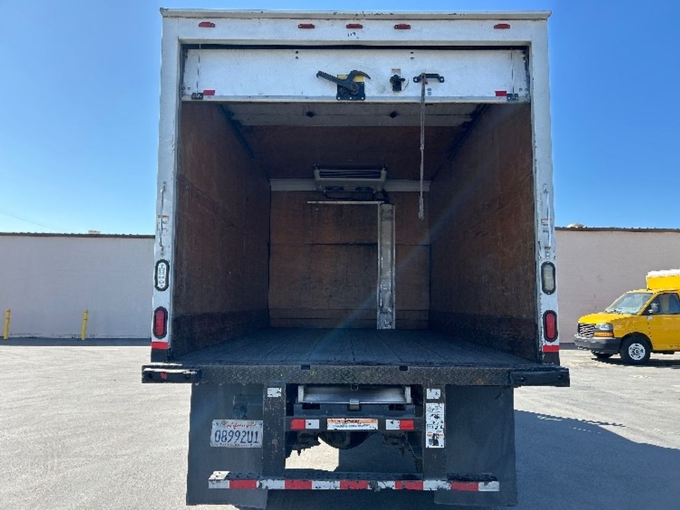 Refrigerated Truck-Light and Medium Duty Trucks-Freightliner-2015-M2-Fresno-CA-304,529\n\t\tmiles-$ 24,500 - Image 8
