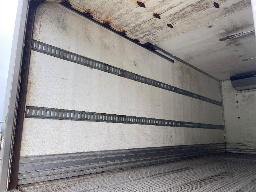 Refrigerated Truck-Light and Medium Duty Trucks-Freightliner-2015-M2-New Bedford-MA-234,165\n\t\tmiles-$ 39,250 - Image 10