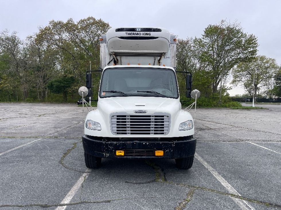 Refrigerated Truck-Light and Medium Duty Trucks-Freightliner-2015-M2-New Bedford-MA-234,165\n\t\tmiles-$ 39,250 - Image 2