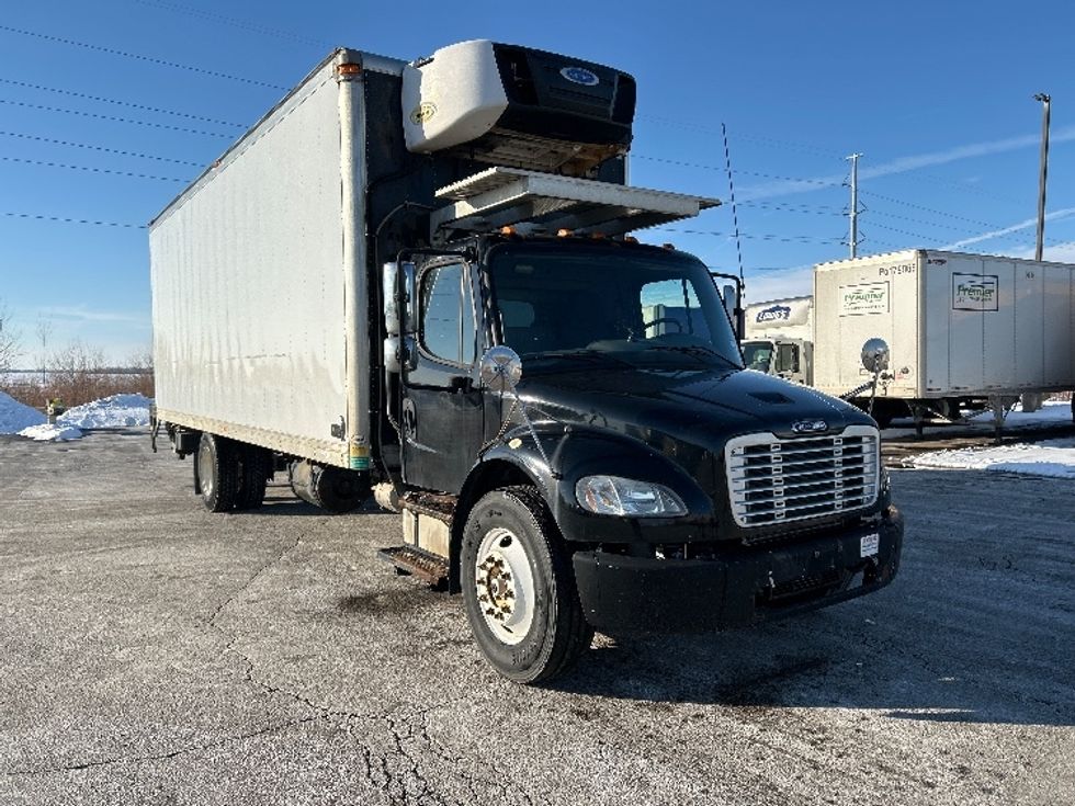 Refrigerated Truck-Light and Medium Duty Trucks-Freightliner-2015-M2-North Liberty-IA-121,584\n\t\tmiles-$ 41,000 - Image 1
