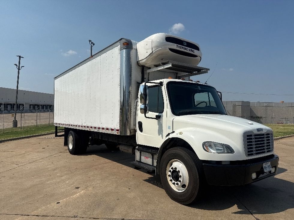 Refrigerated Truck-Light and Medium Duty Trucks-Freightliner-2016-M2-Arlington-TX-331,834\n\t\tmiles-$ 17,750 - Image 1