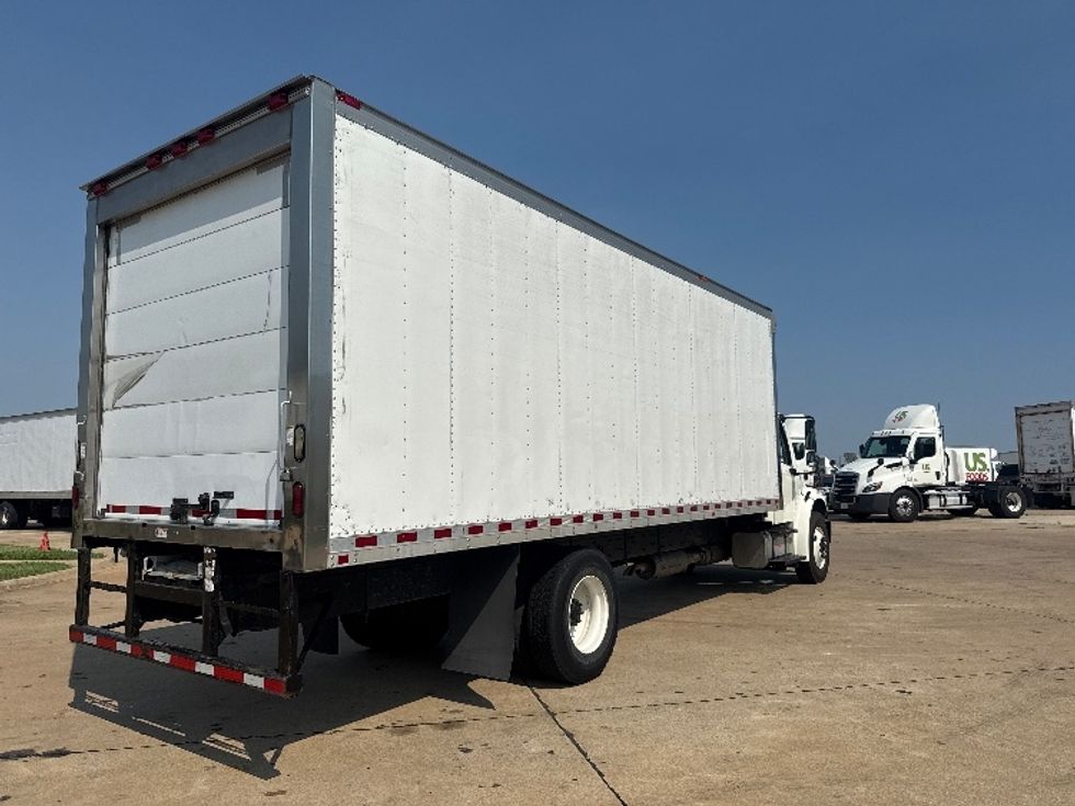 Refrigerated Truck-Light and Medium Duty Trucks-Freightliner-2016-M2-Arlington-TX-331,834\n\t\tmiles-$ 17,750 - Image 13