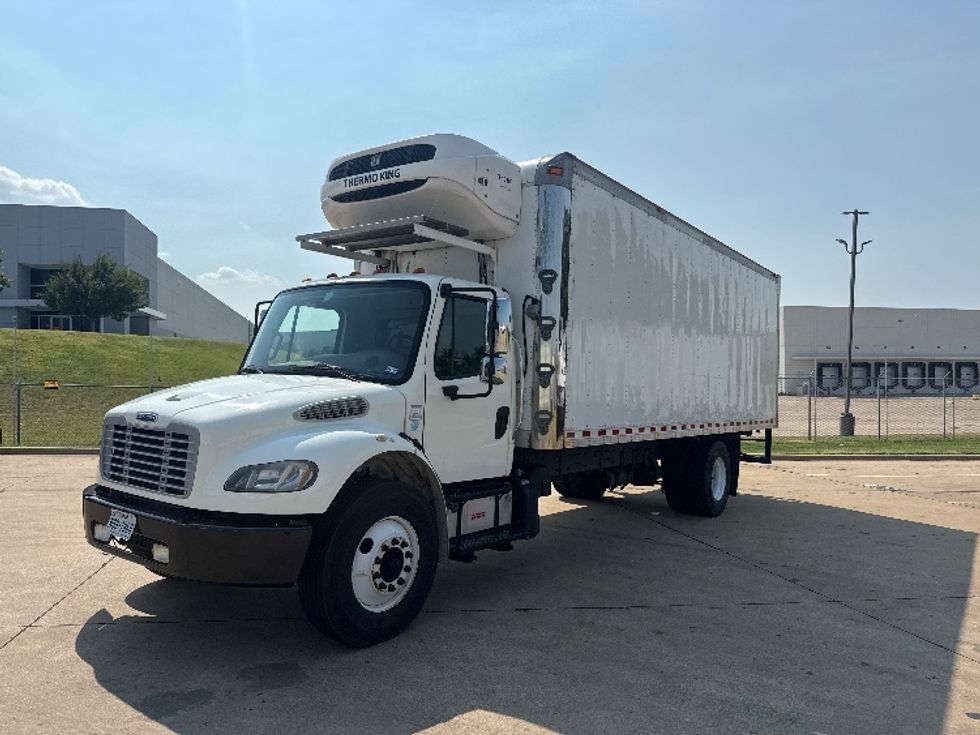 Refrigerated Truck-Light and Medium Duty Trucks-Freightliner-2016-M2-Arlington-TX-331,834\n\t\tmiles-$ 17,750 - Image 3