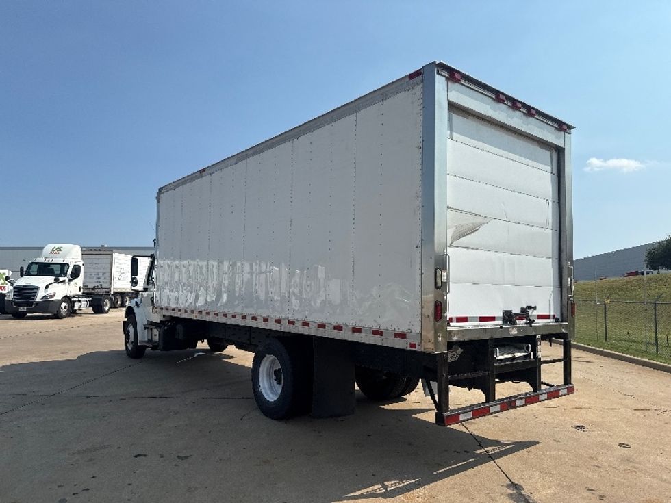 Refrigerated Truck-Light and Medium Duty Trucks-Freightliner-2016-M2-Arlington-TX-331,834\n\t\tmiles-$ 17,750 - Image 6