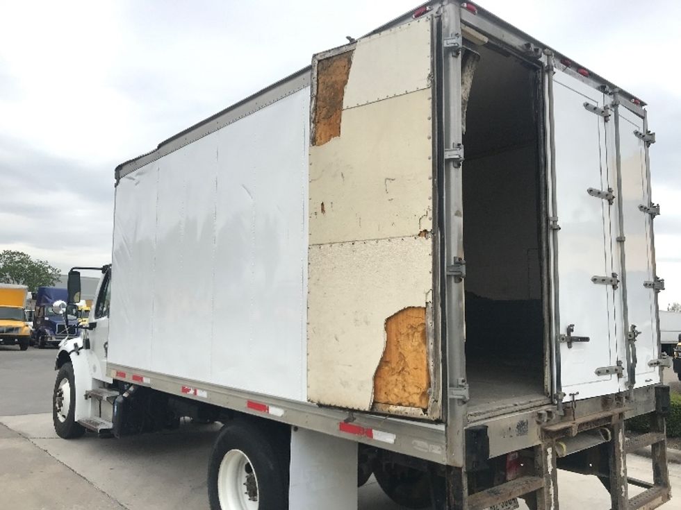 Refrigerated Truck-Light and Medium Duty Trucks-Freightliner-2016-M2-Beaumont-TX-184,307\n\t\tmiles-$ 35,000 - Image 29