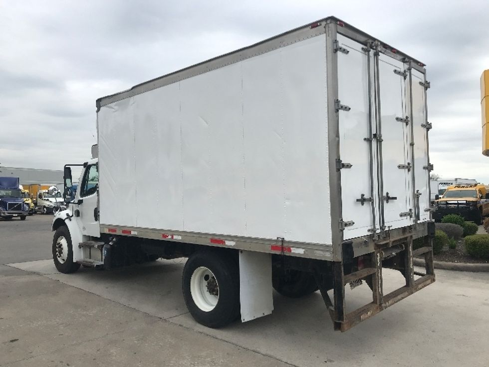 Refrigerated Truck-Light and Medium Duty Trucks-Freightliner-2016-M2-Beaumont-TX-184,307\n\t\tmiles-$ 35,000 - Image 6
