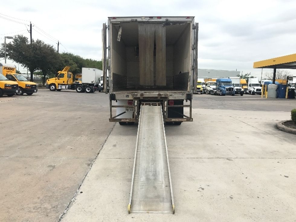 Refrigerated Truck-Light and Medium Duty Trucks-Freightliner-2016-M2-Beaumont-TX-184,307\n\t\tmiles-$ 35,000 - Image 9