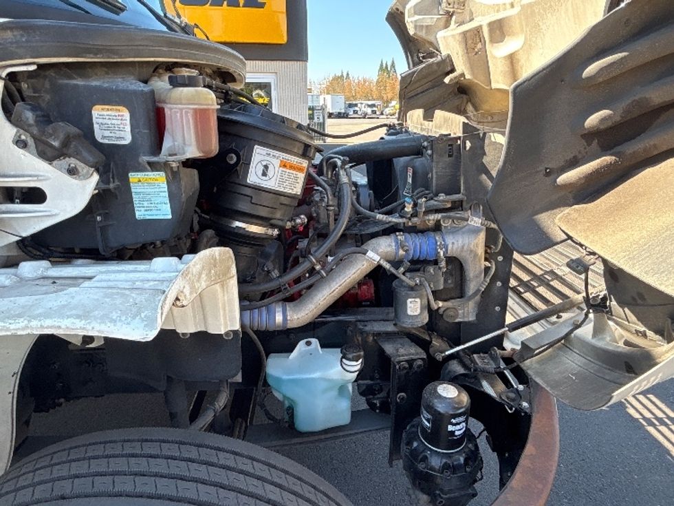 Refrigerated Truck-Light and Medium Duty Trucks-Freightliner-2016-M2-Clackamas-OR-383,037\n\t\tmiles-$ 27,250 - Image 23