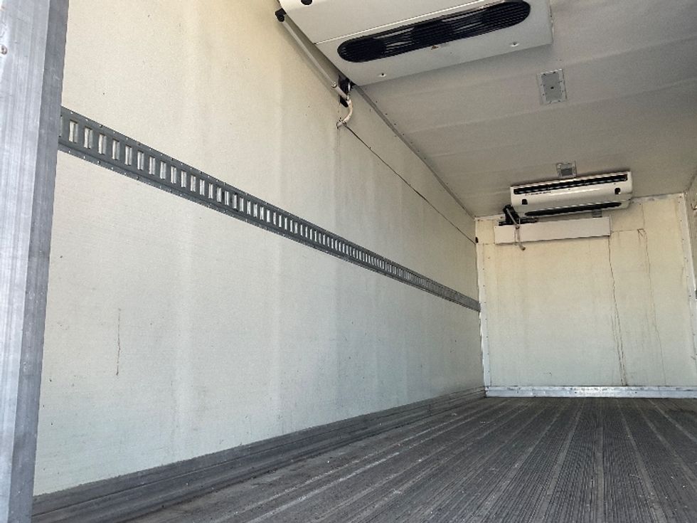 Refrigerated Truck-Light and Medium Duty Trucks-Freightliner-2016-M2-De Pere-WI-238,964\n\t\tmiles-$ 35,750 - Image 11