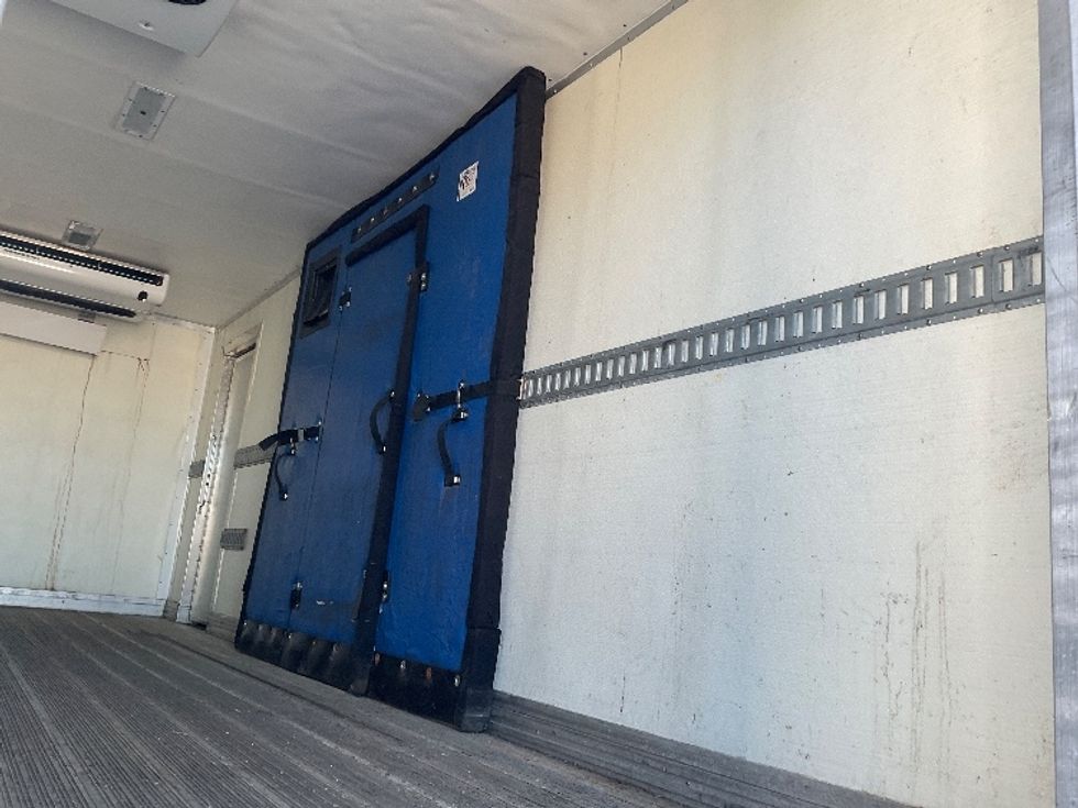 Refrigerated Truck-Light and Medium Duty Trucks-Freightliner-2016-M2-De Pere-WI-238,964\n\t\tmiles-$ 35,750 - Image 12