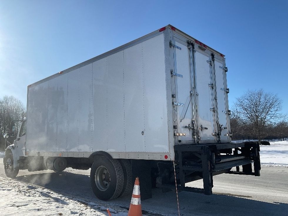 Refrigerated Truck-Light and Medium Duty Trucks-Freightliner-2016-M2-De Pere-WI-238,964\n\t\tmiles-$ 35,750 - Image 6