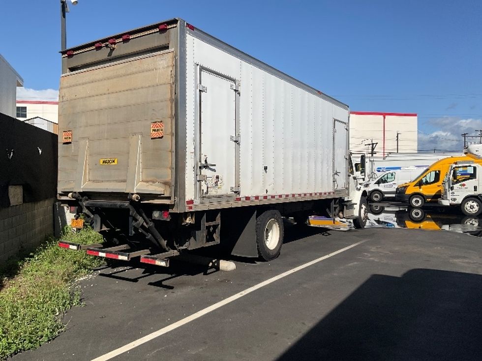 Refrigerated Truck-Light and Medium Duty Trucks-Freightliner-2016-M2-Honolulu-HI-169,106\n\t\tmiles-$ 51,750 - Image 13