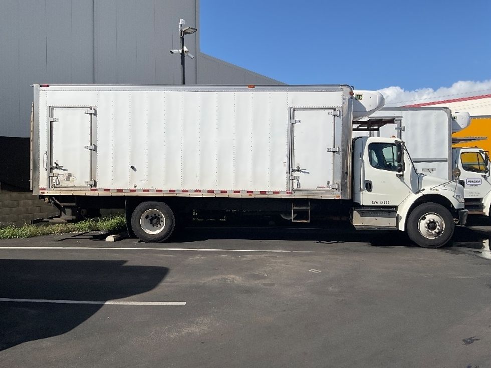 Refrigerated Truck-Light and Medium Duty Trucks-Freightliner-2016-M2-Honolulu-HI-169,106\n\t\tmiles-$ 51,750 - Image 15