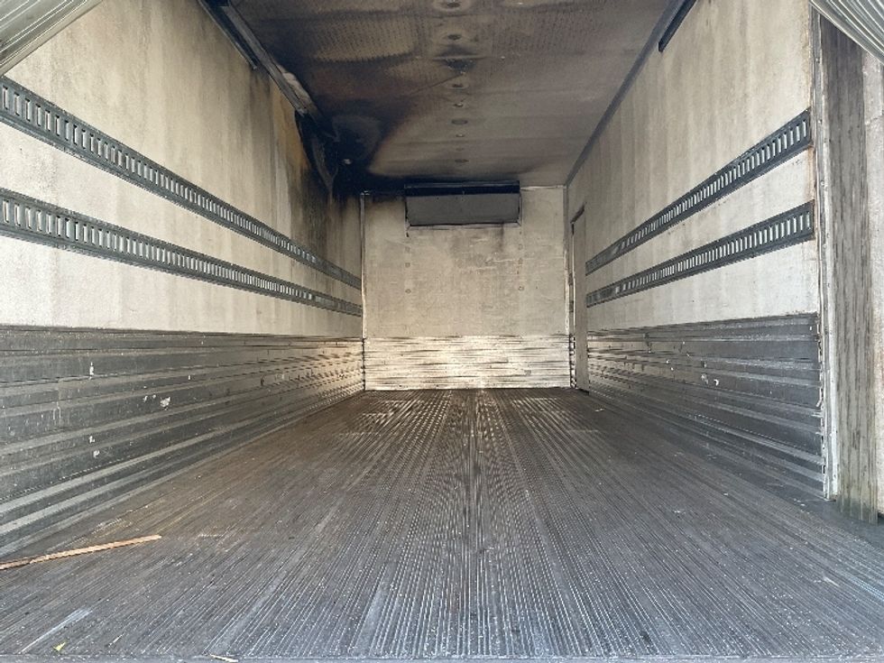 Refrigerated Truck-Light and Medium Duty Trucks-Freightliner-2016-M2-Honolulu-HI-169,106\n\t\tmiles-$ 51,750 - Image 8