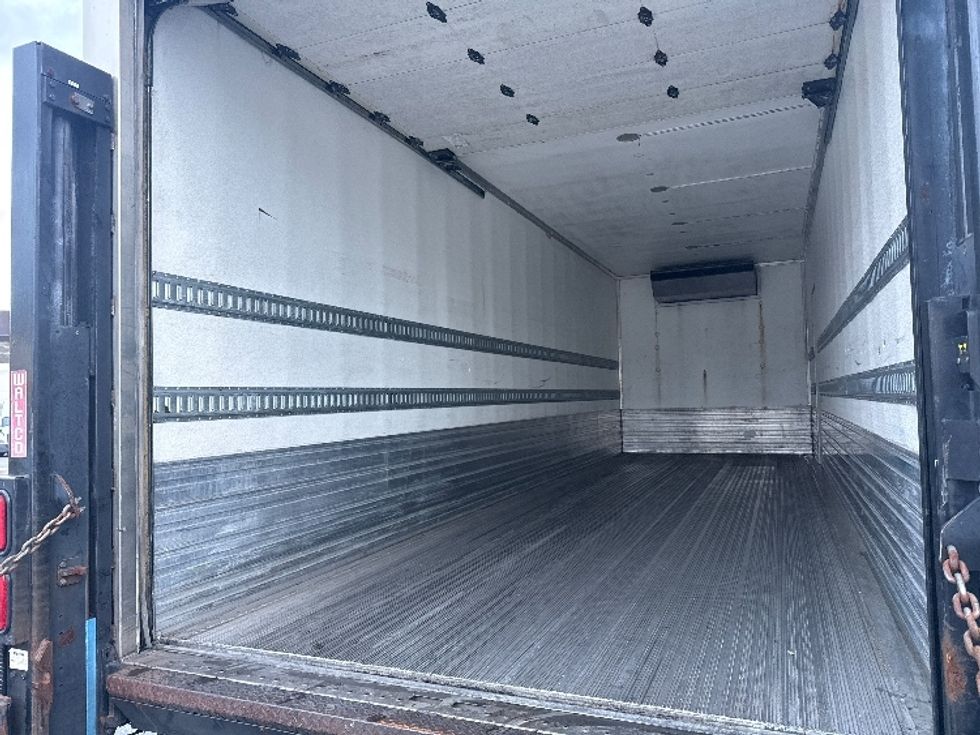 Refrigerated Truck-Light and Medium Duty Trucks-Freightliner-2016-M2-La Mirada-CA-132,636\n\t\tmiles-$ 47,250 - Image 11