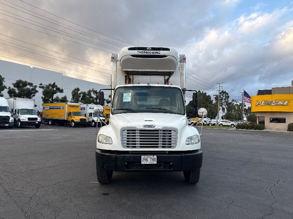 Refrigerated Truck-Light and Medium Duty Trucks-Freightliner-2016-M2-La Mirada-CA-132,636\n\t\tmiles-$ 47,250 - Image 2